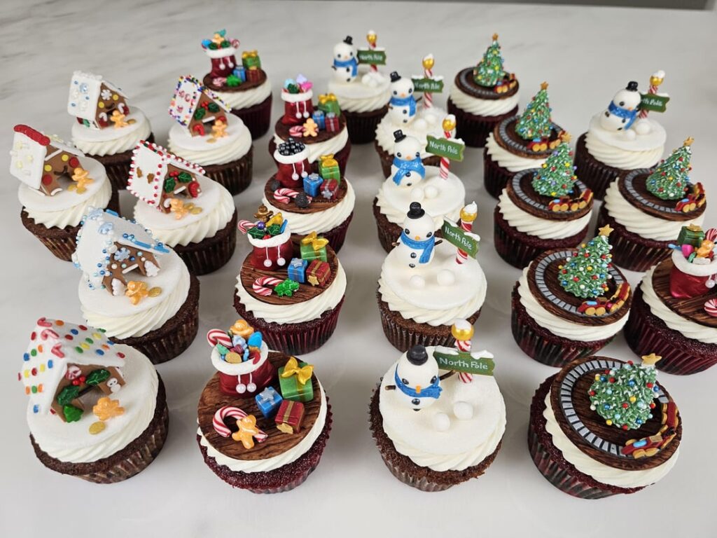 Homemade Christmas cupcakes I passed out to family and friends