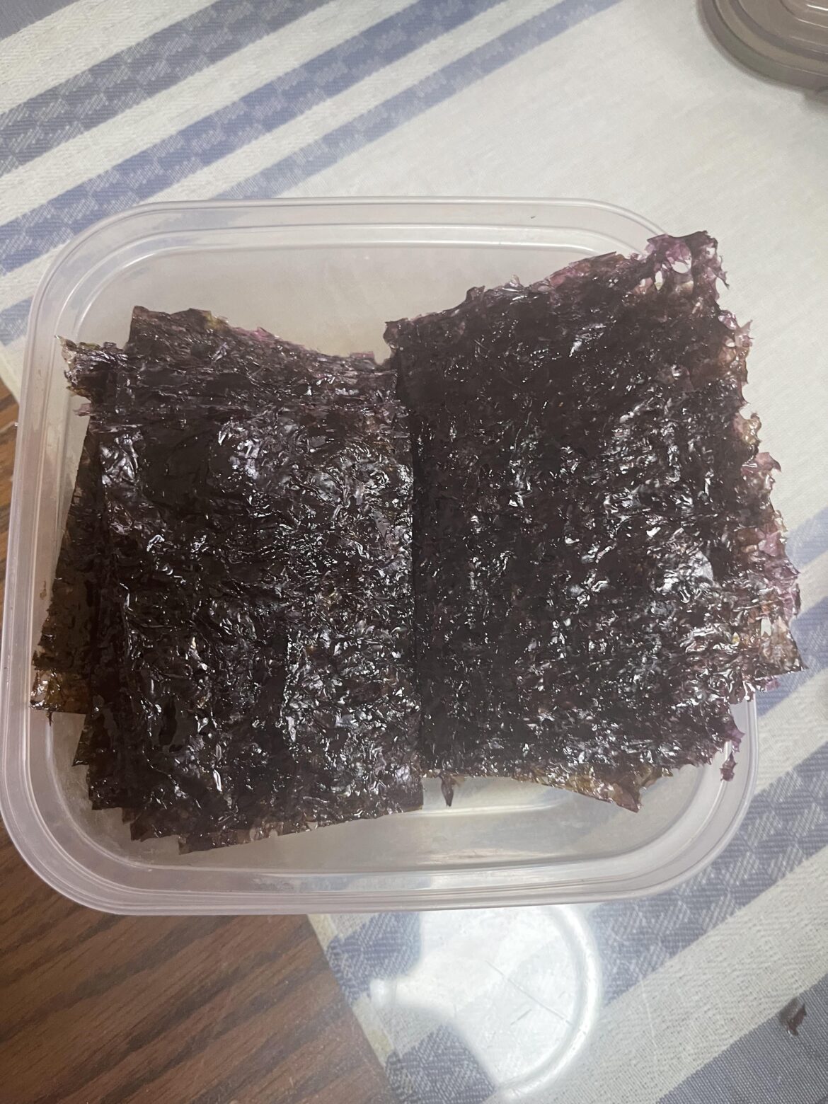 I made auntie omakase’s seaweed recipe and omg. I am addicted. I can’t stop eating it. Why is it so good???? 🤯