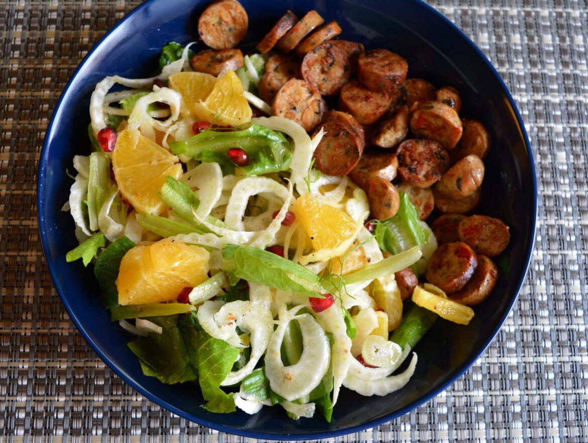 387 cal fennel citrus salad with vinaigrette and plant based sausages