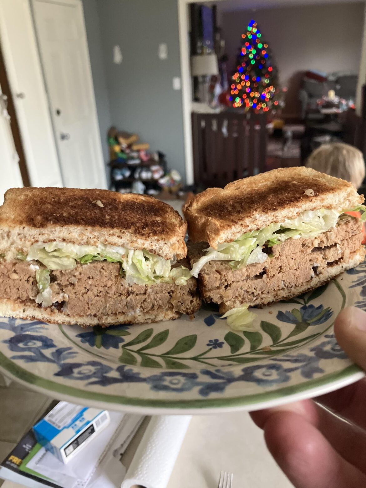 Meatloaf, lettuce and Mayo on toast