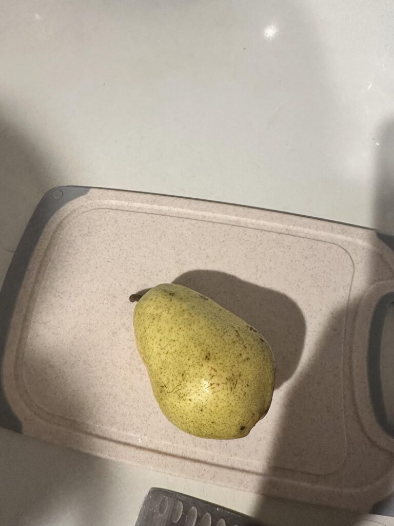 Pear cutting and how I display them for a fruit board / charcuterie