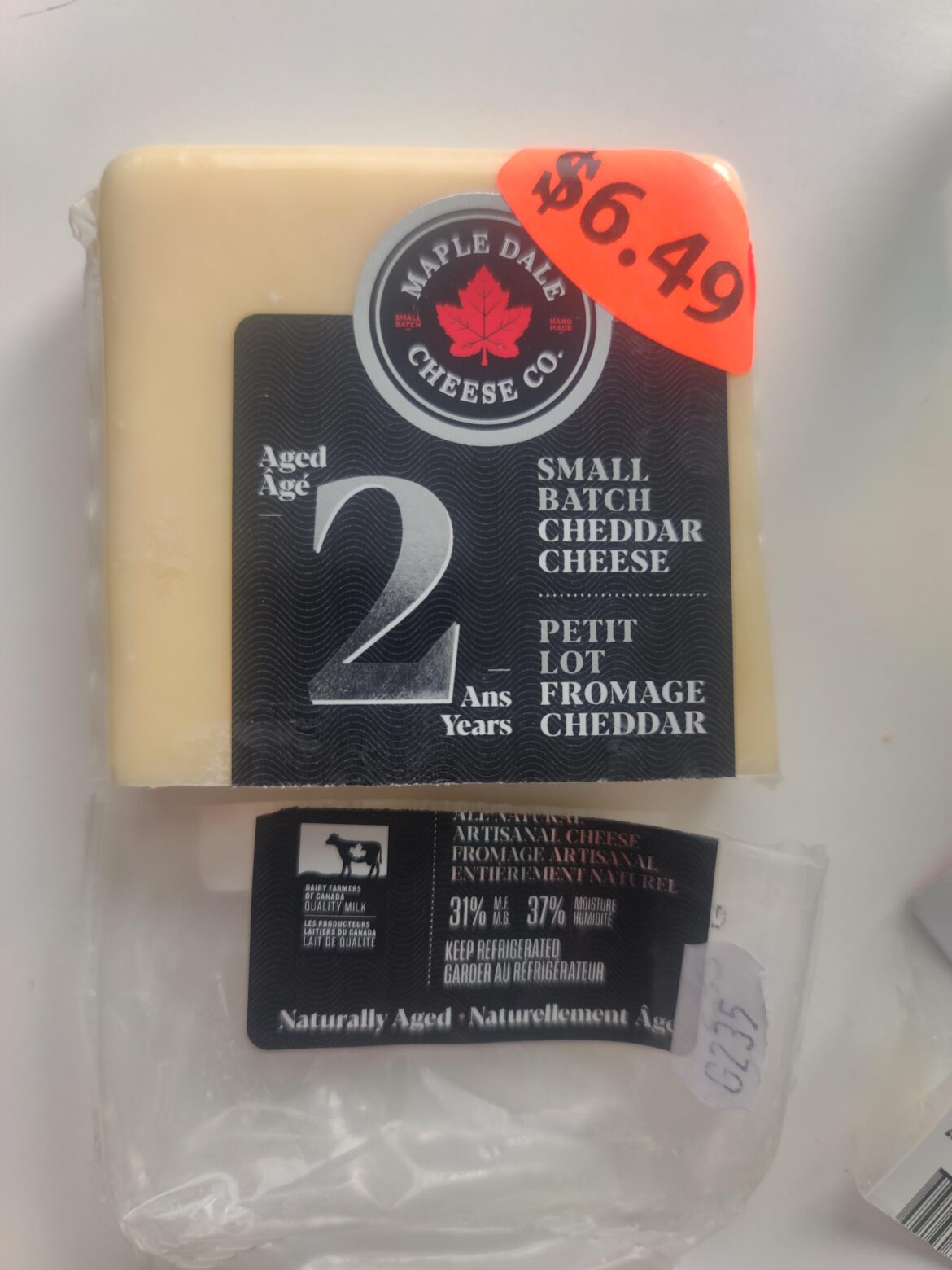 Who loves Canadian cheddar?