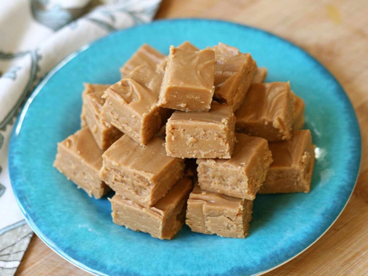 This Grandma’s 70-Year-Old Fudge Recipe Will Be Your New Favorite Easy Treat