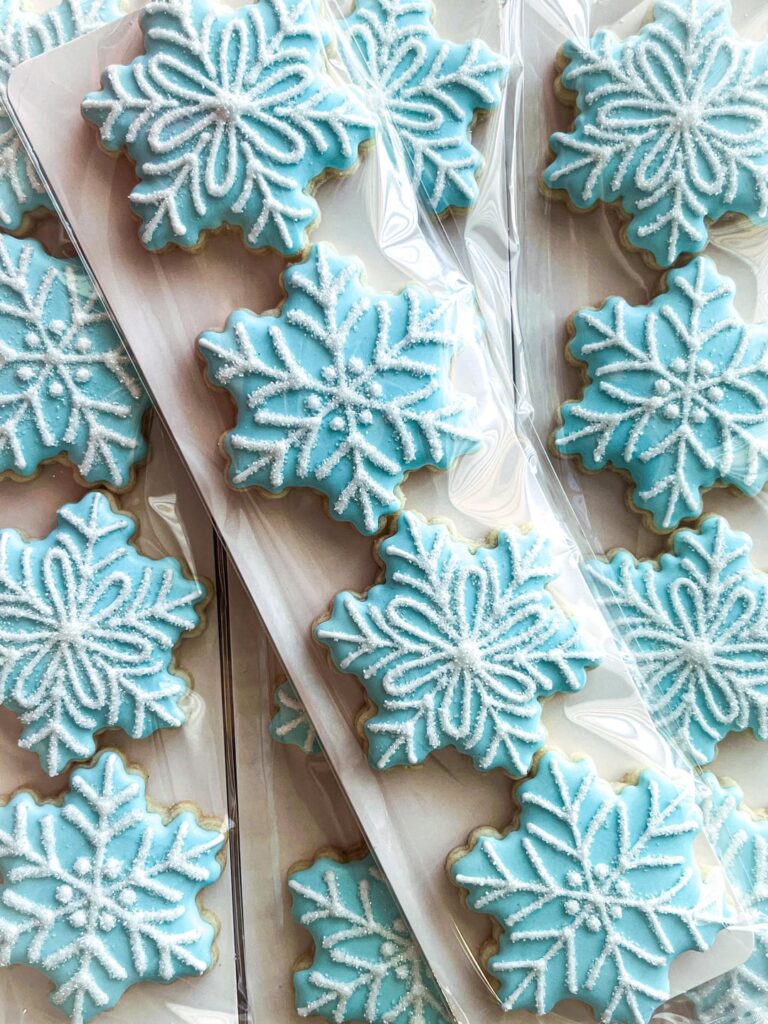 Some sparkly snowflakes for the holiday season!