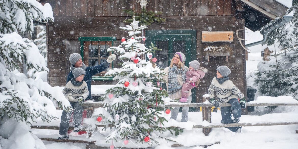 'Old Farmer’s Almanac' Predicts the Christmas Weather for 2024