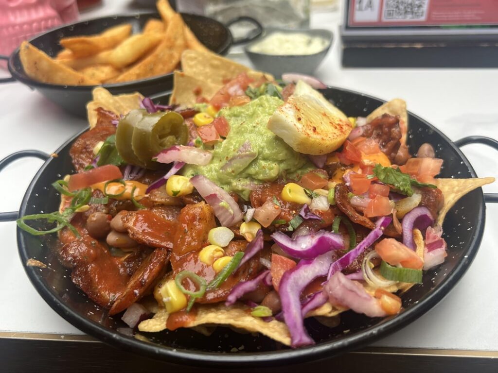 kcal in these nachos and chips? ;-;