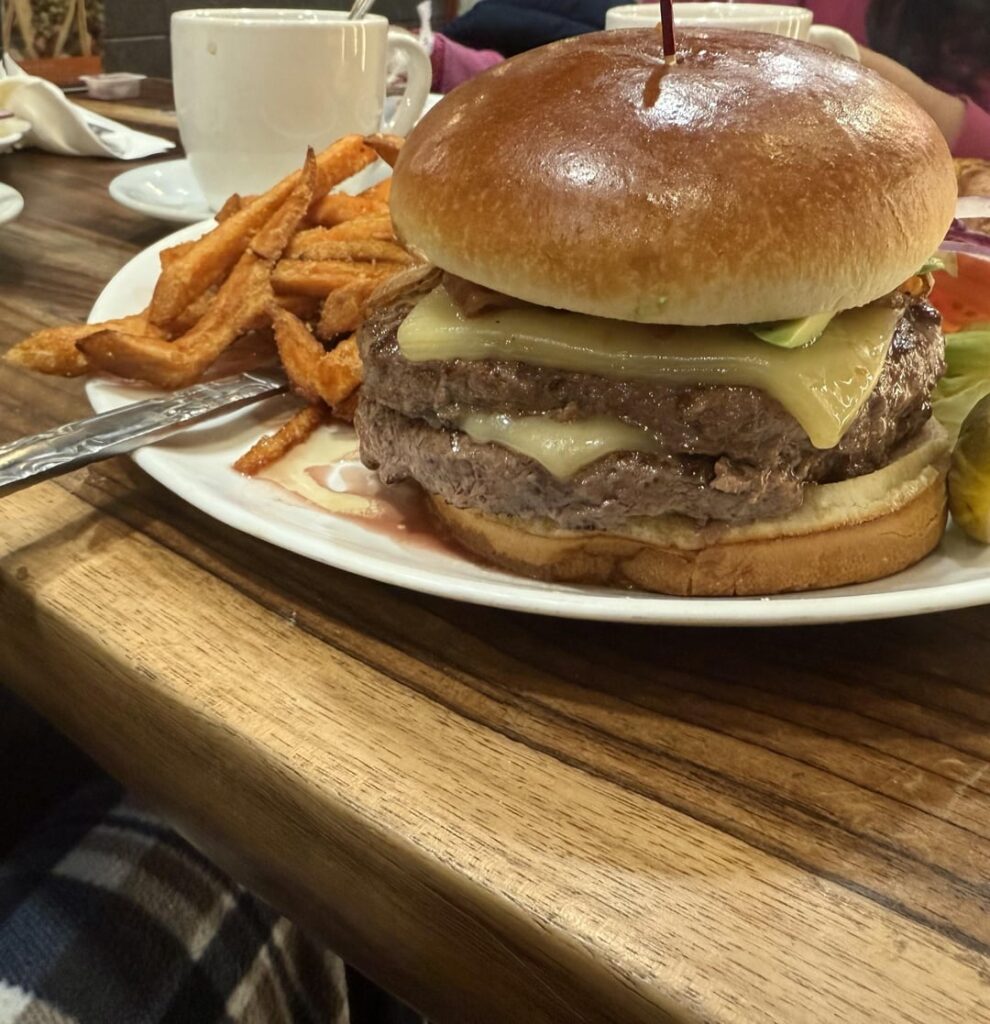 How many calories in this California double patty burger?