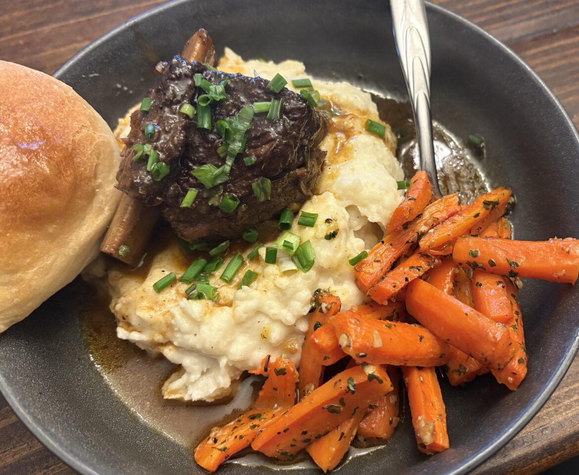Made red wine braised short ribs in the oven, and all anybody could talk about was the  Sous Vide Mashed Potatoes…..