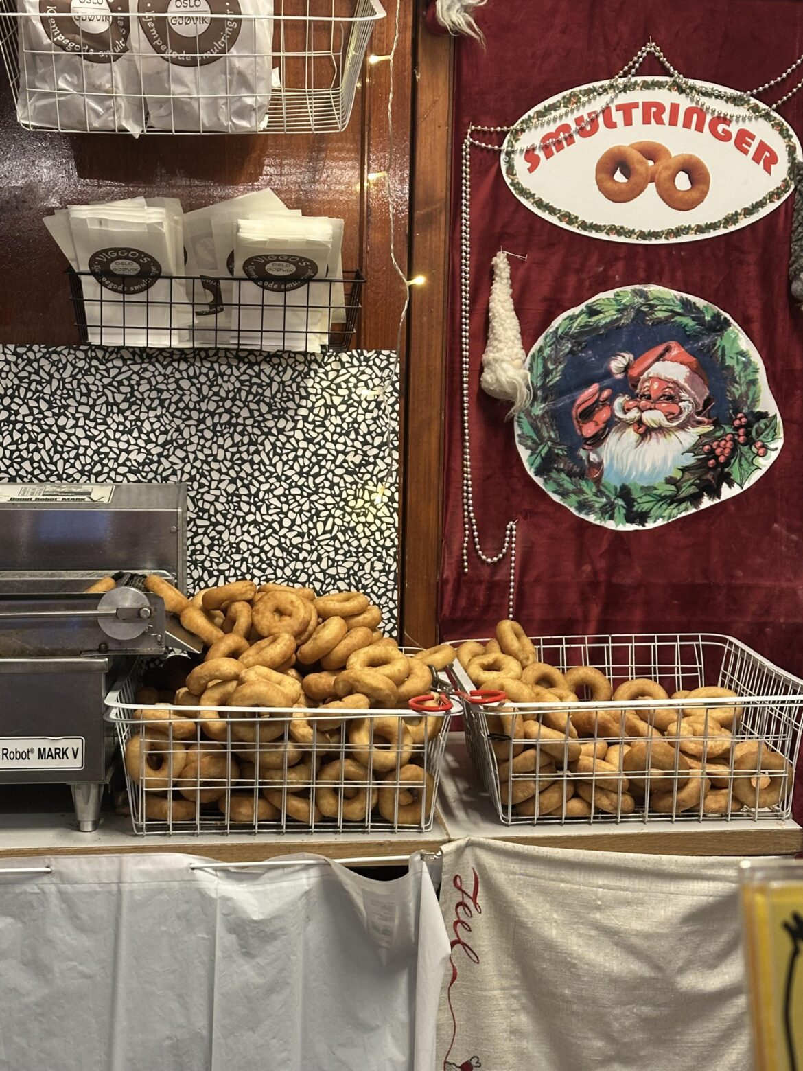Smultringer. These Norwegian christmas donuts are amazing🎄