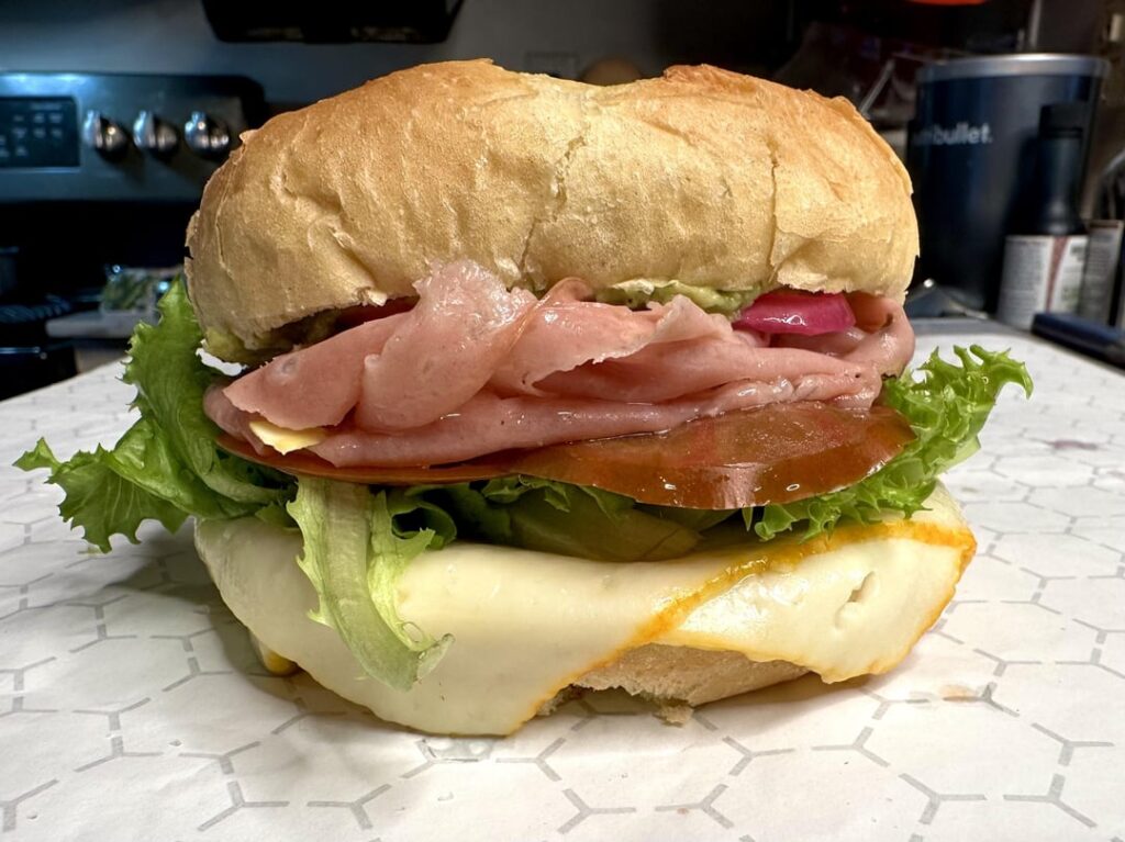 A quick mortadella sandwich for lunch