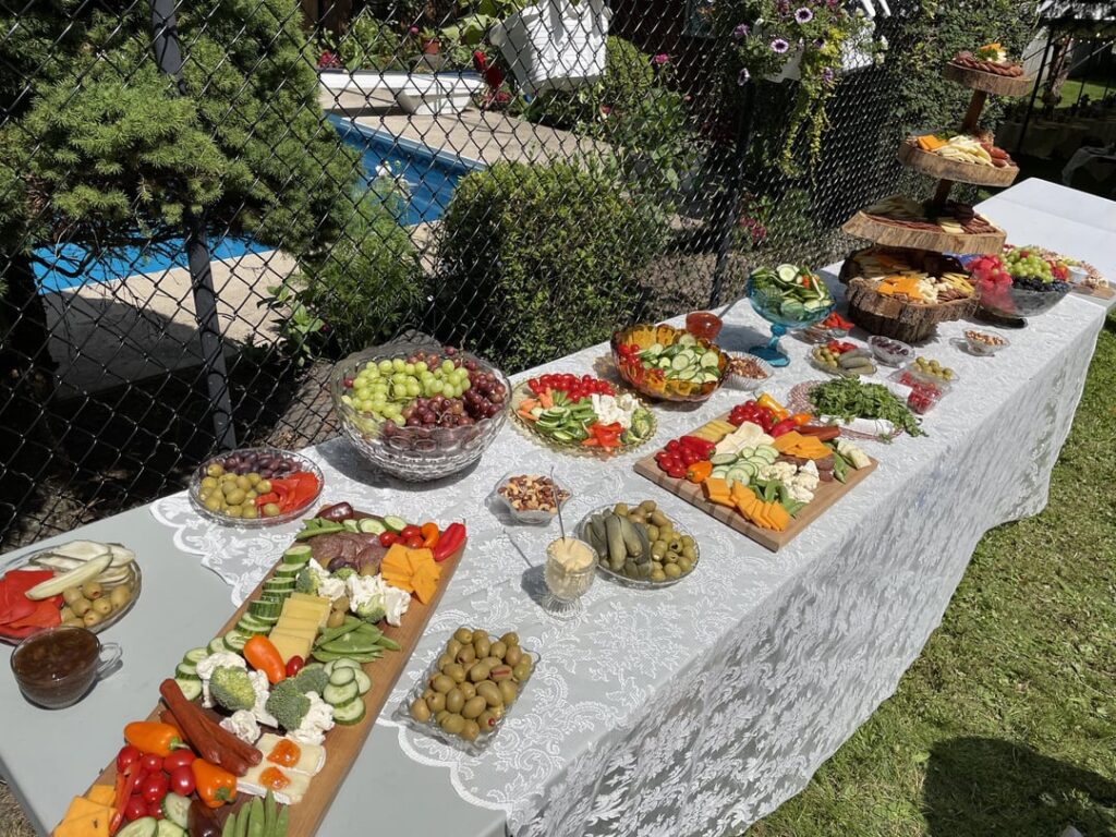 Totally forgot about that one time I discovered a new ADHD hyperfixation. How do you like the first and only charcuterie board I’ve ever made, it was for a family friends wedding.