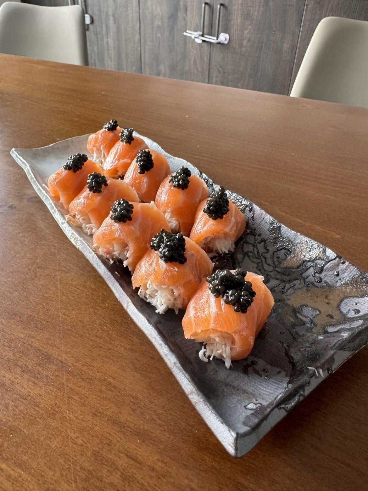 Salmon crab roll