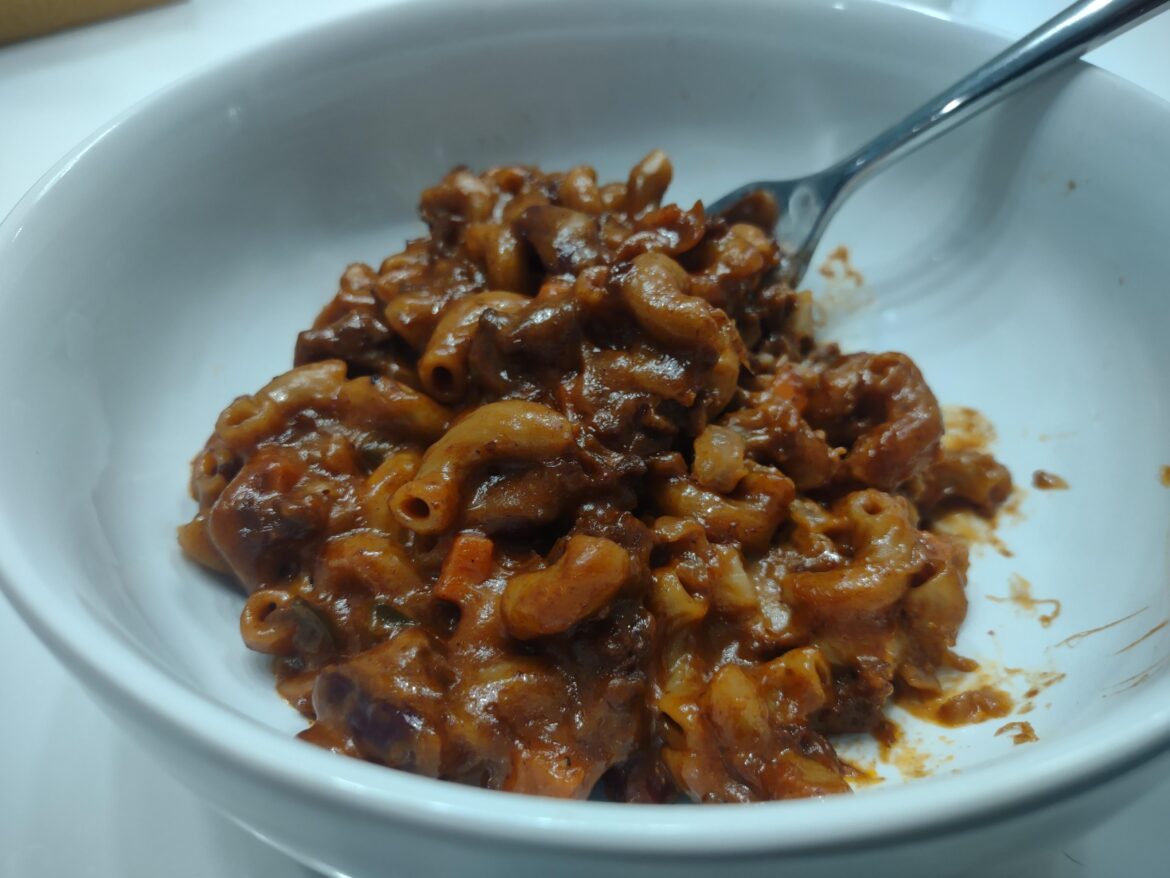Chili Cheese Mac using Kenji's recipe and cornstarch-cheese technique