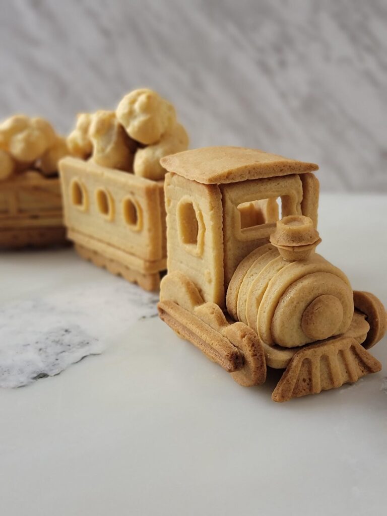 First post here! Please Accept me and my sugar cookie train ❤️