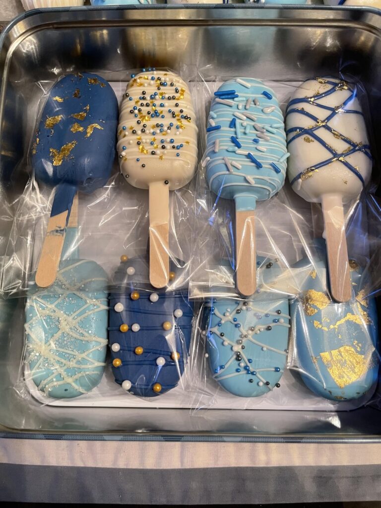 Goodies I brought for my family’s Christmas party 🎄