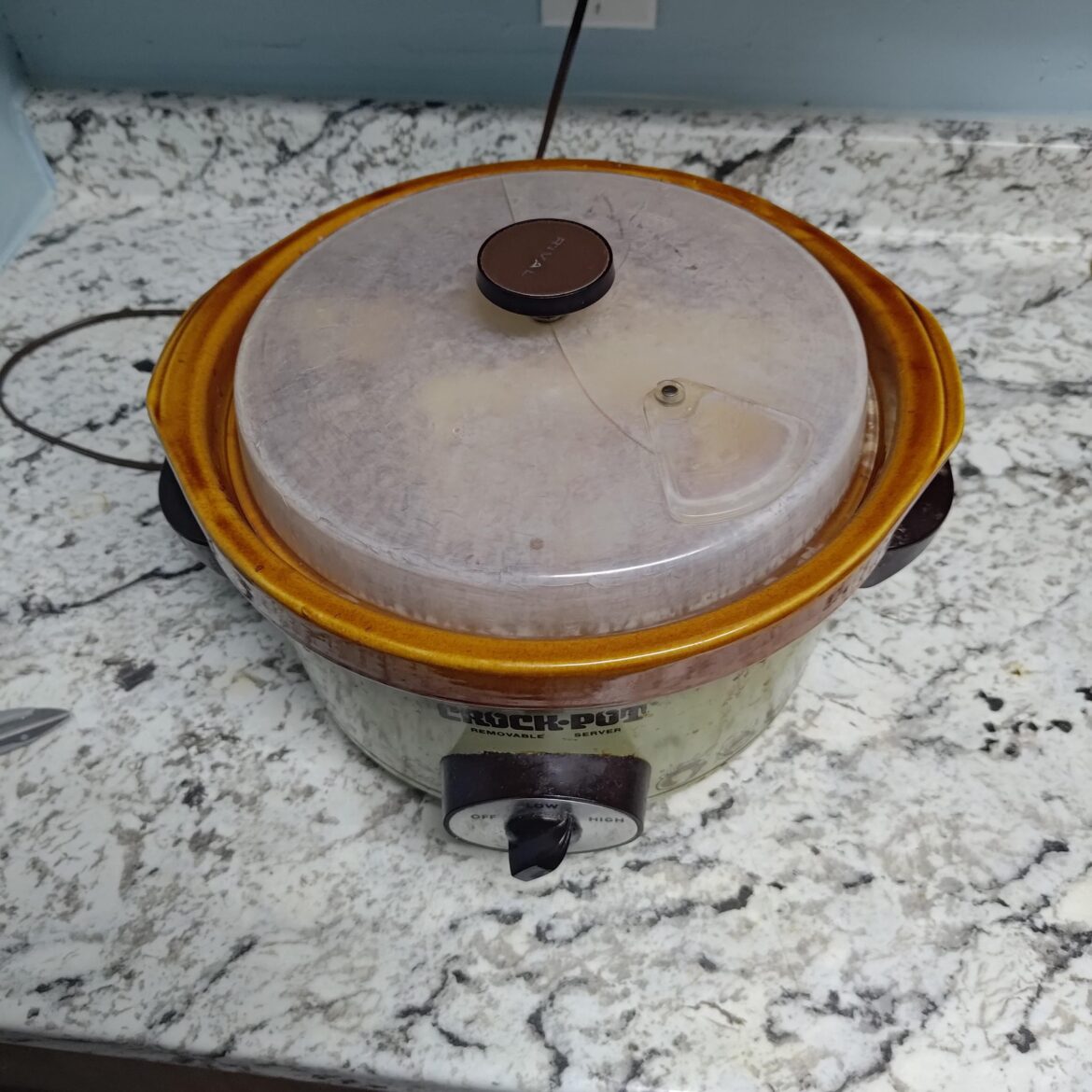 Replacement for lid on Rival Model 3350/1?