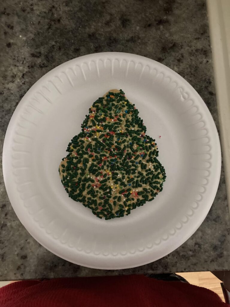 Calories for the this tree sprinkle cookie I got from the panadería???