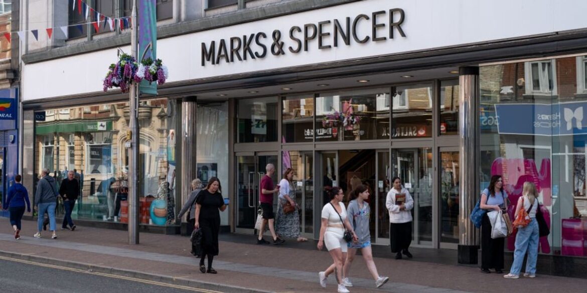 Marks & Spencer shoppers delight as new festive dessert hits shelves