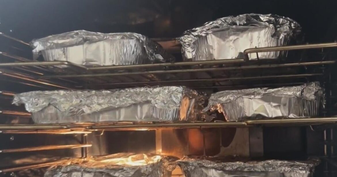 Modesto synagogue shows thanks to first responders with Christmas meals