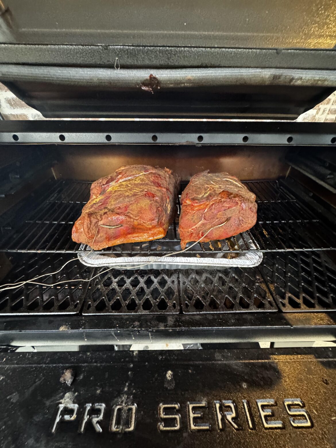 “Santa’s Not the Only One Bringing the Heat—Christmas Butts Coming in Hot!”