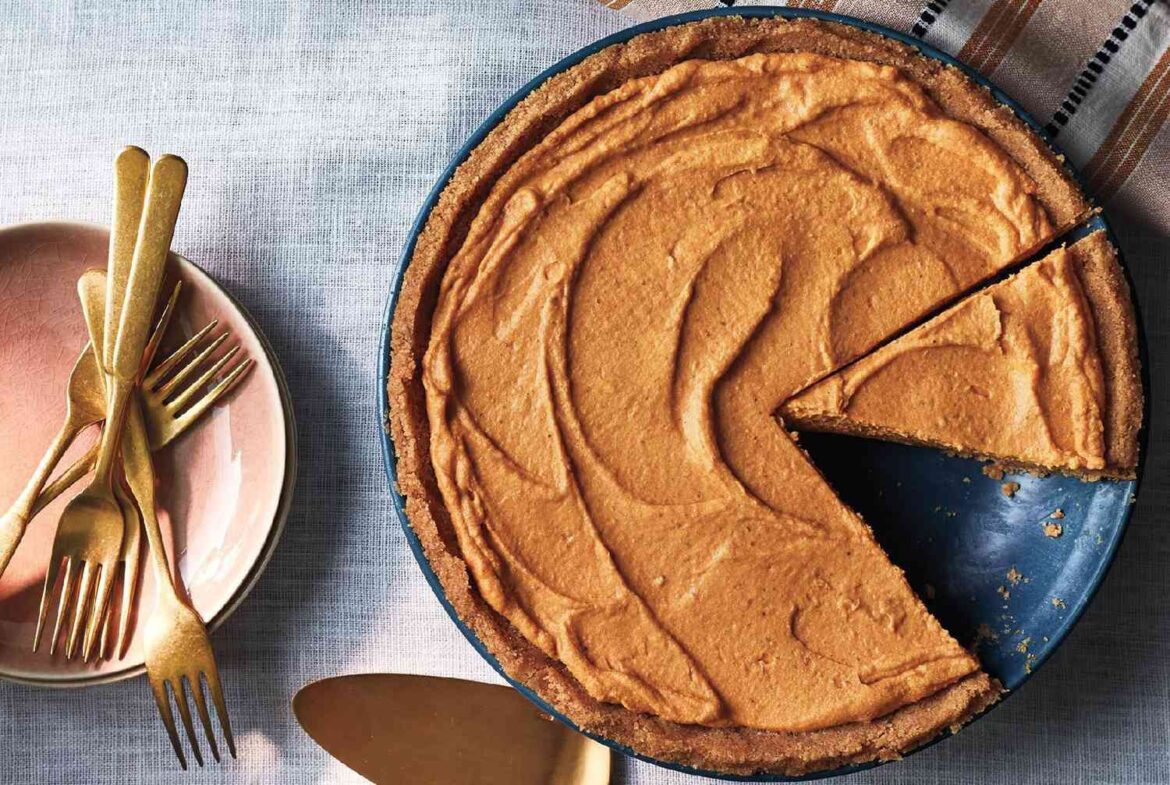 11 Thanksgiving Dessert Ideas Your Guests Will Want to Save Room For