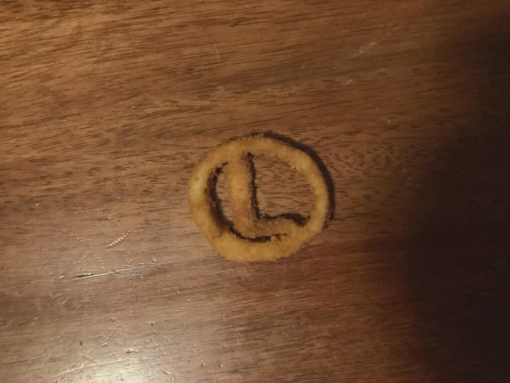 It's like a logo for r/onionlovers ❤️