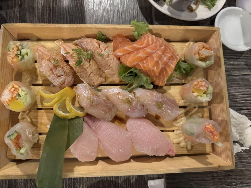 Best sushi in Mesa, Arizona - Makittos.