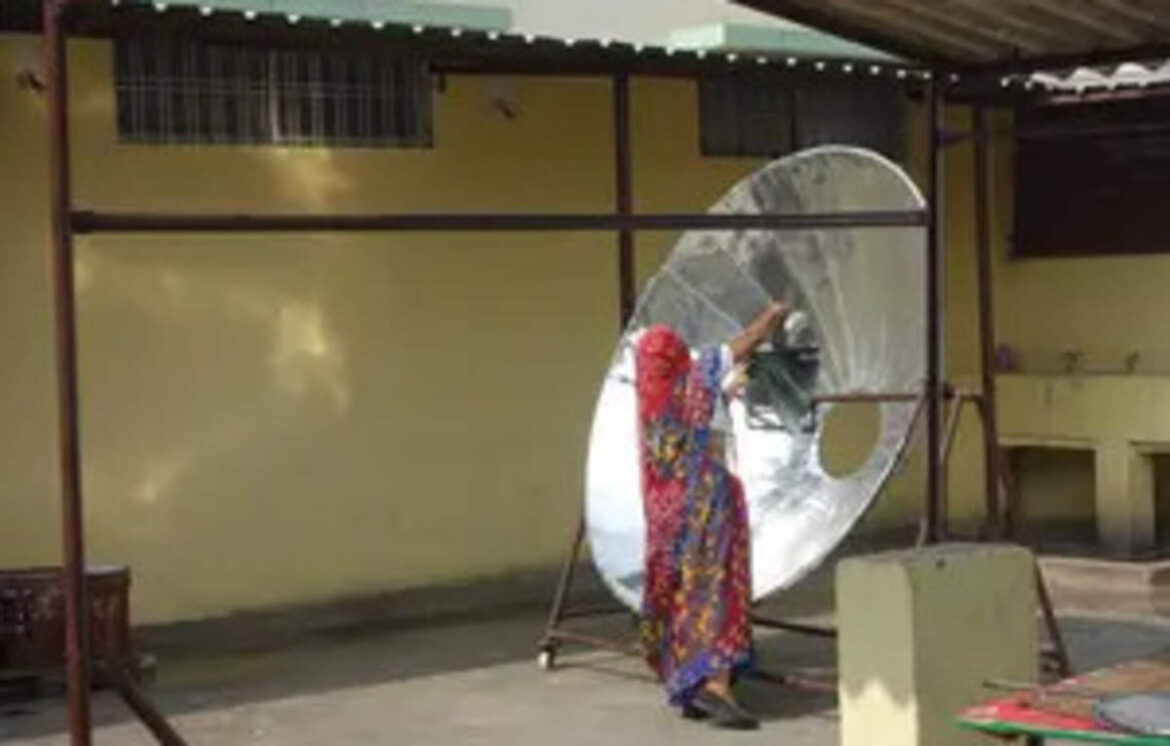 Policy tweak can help upscale solar cooking in India, says global advocacy group, ET EnergyWorld