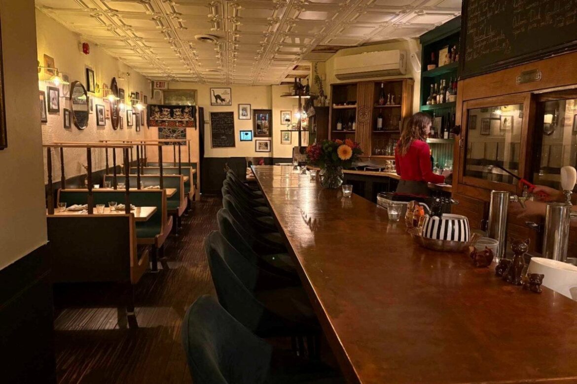 By ditching its Russian image, Stop restaurant finds success in Roncesvalles