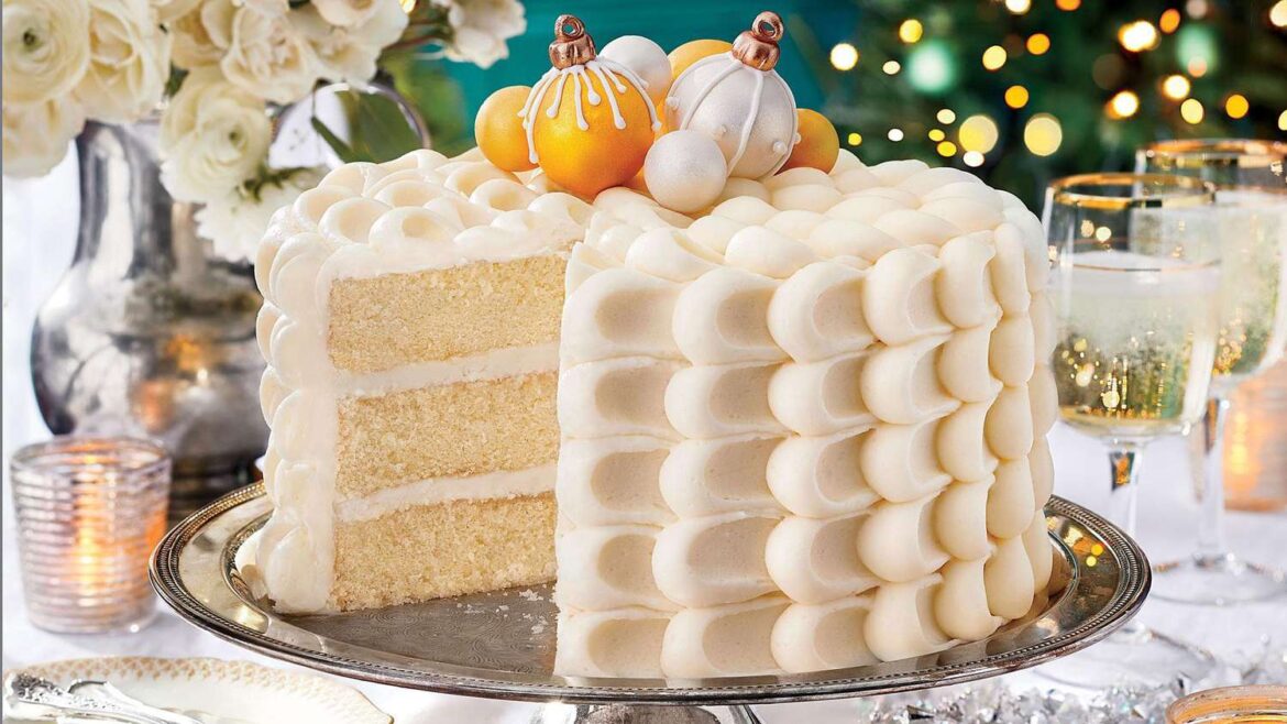 10 Holiday Cakes So Beloved, Our Editors Make Them Year After Year