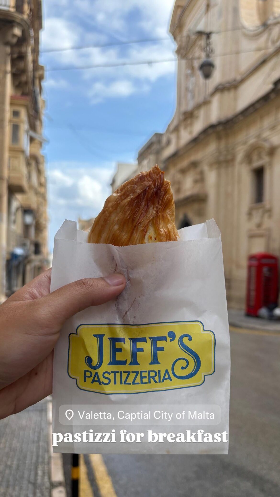 Pastizzi in Valletta, Malta