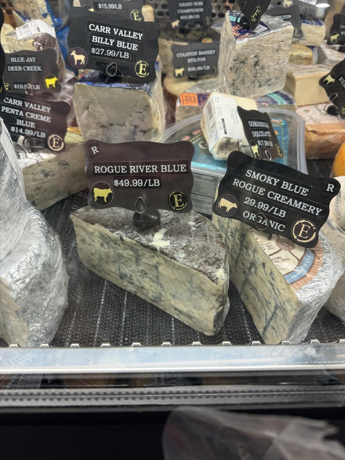 I found it! Going back tomorrow for a huge slice of that Rogue River Blue....