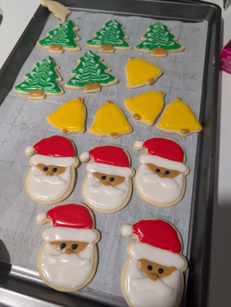 Any idea how many calories in one of these? Homemade sugar cookies with icing.