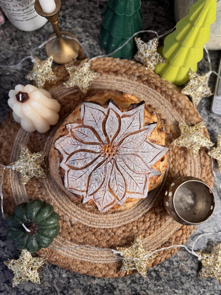 Poinsettia Sourdough Score❤️