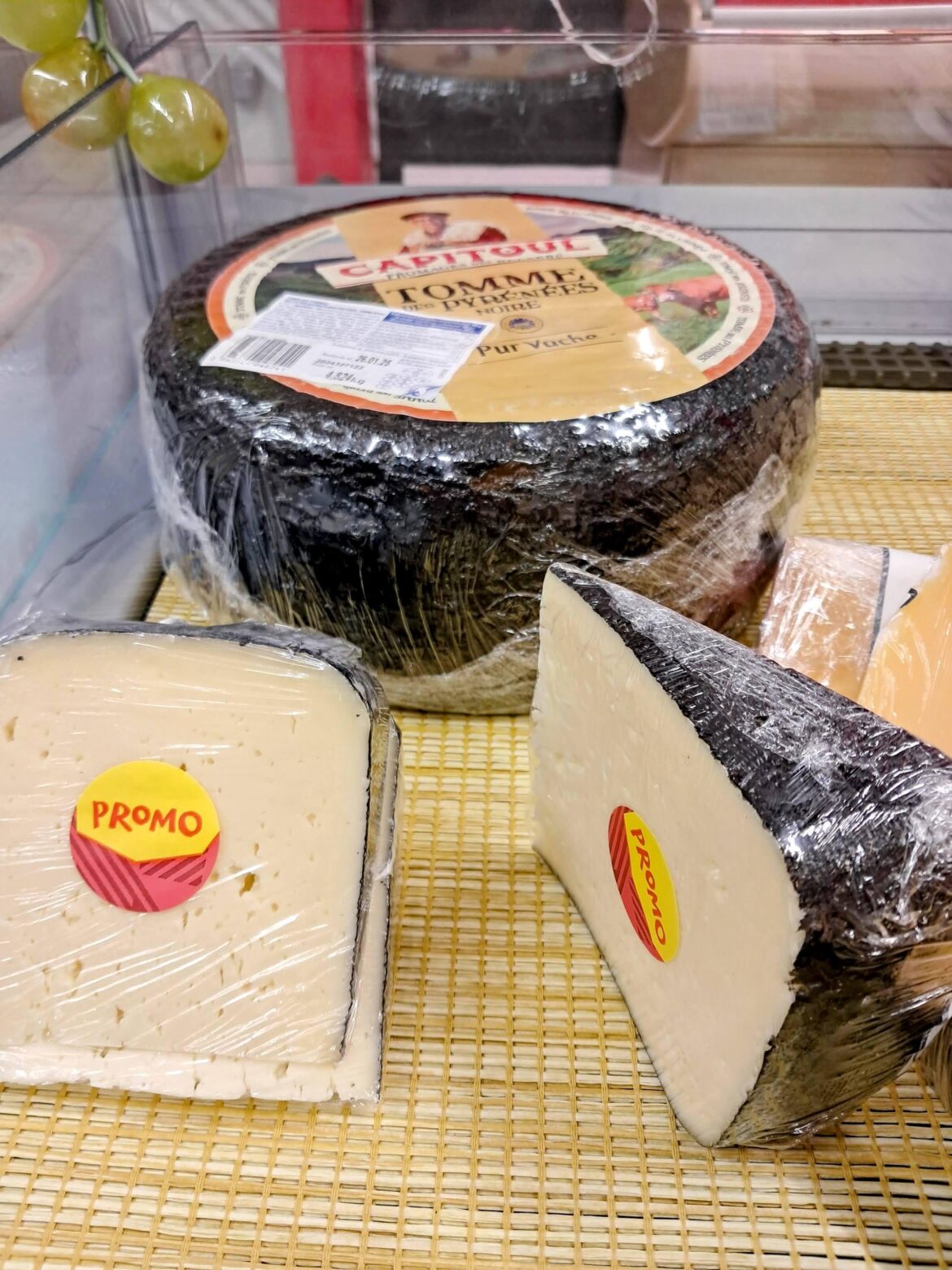 Tomme des Pyrénées, a soft and mild cheese with just a hint of sweetness!