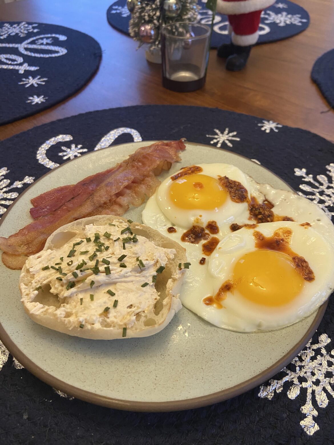 Wakey wakey, eggs and bakey