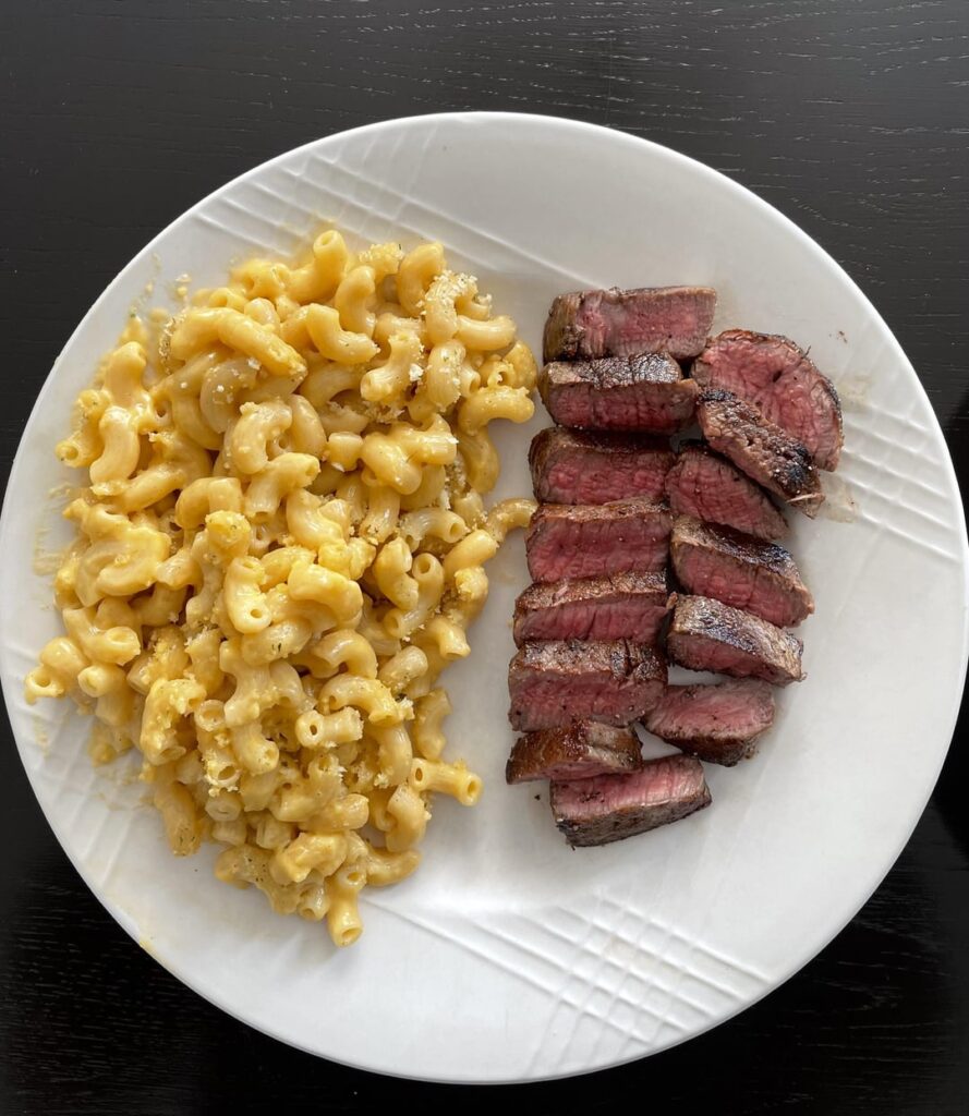Best budget steaks I’ve ever made + Mac & Cheese ($8.50 USD)