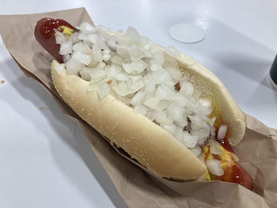 I saw a dude at Costco put out a fresh batch of onions, so I ordered a hot dog. 😋