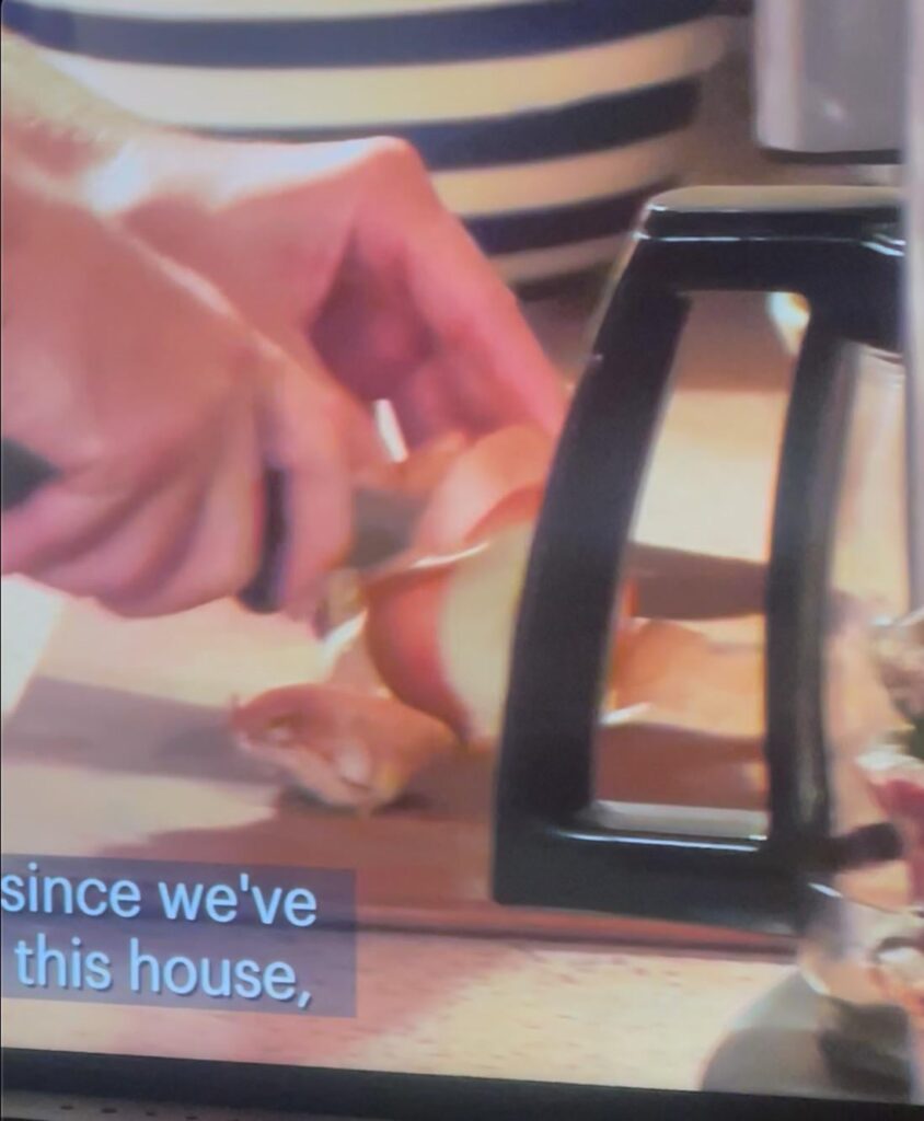 How do you cut onions?