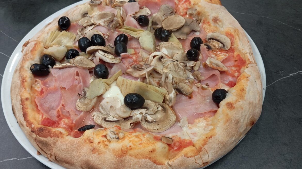Pizza capricciosa