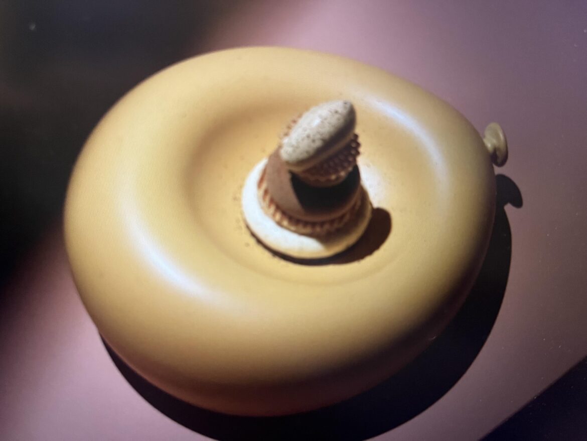 I’m a publicist promoting a new restaurant in the Netherlands that is serving food on balloons.