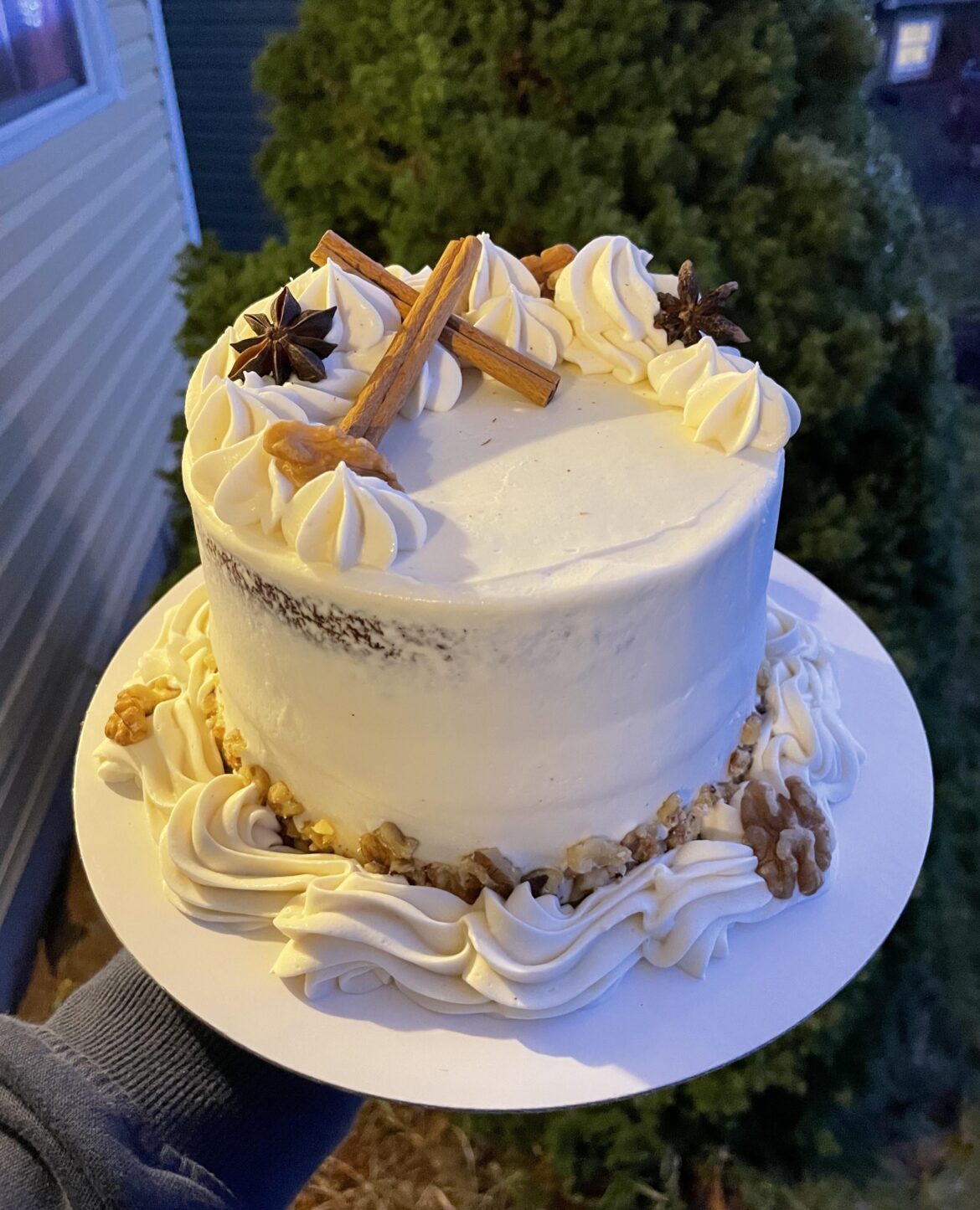 I was so excited about my cake until I saw… the frosting bulge 😭