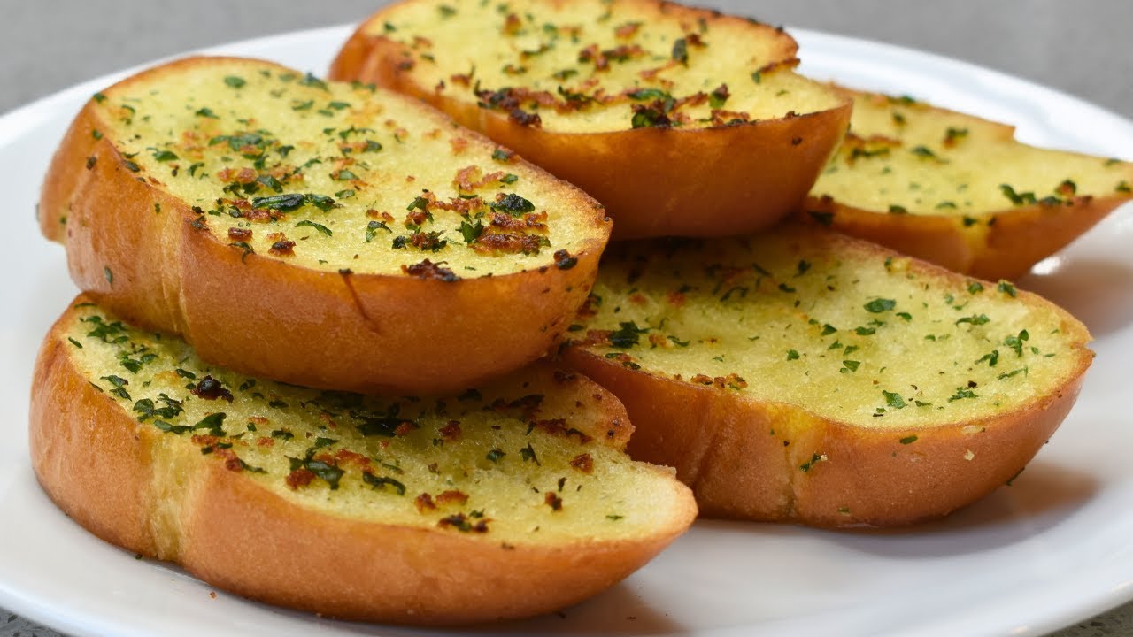 How to Make the Best Garlic Bread Without an Oven Dining and Cooking