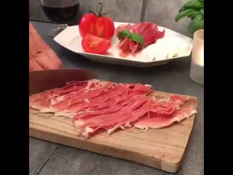 Master Chef Shares BEST Stuffed Mozzarella Recipe! Master Chef Shares BEST Stuffed Mozzarella Recipe!