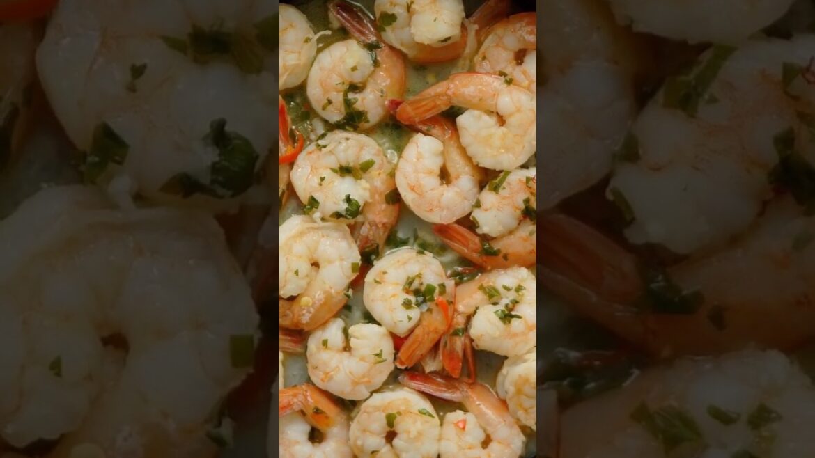 quick and easy high protein meal lemon garlic shrimp recipe  #food #gym  #shrimp #protein #cooking