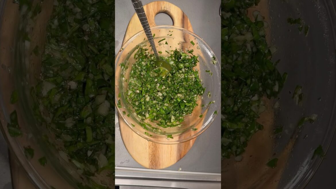 The spinach filling for the fatayer.#spinach #fatayer #recipe #fyp #viralvideo #shorts