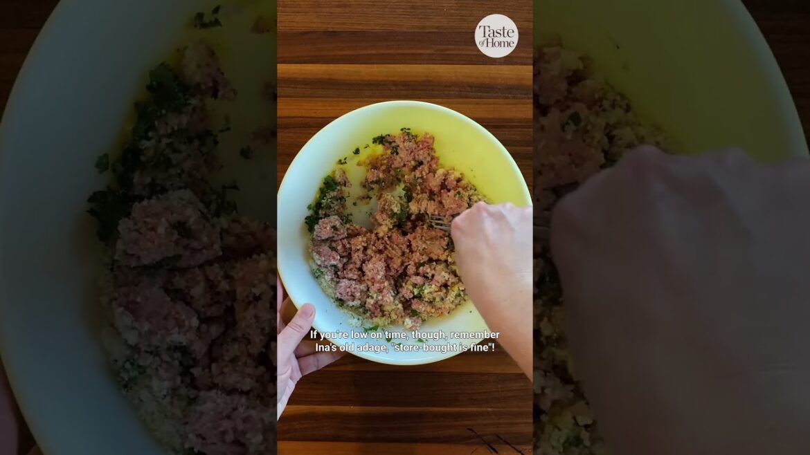 Warm up with this Ina Garten Italian wedding soup! #inagarten Warm up with this Ina Garten Italian wedding soup! #inagarten
