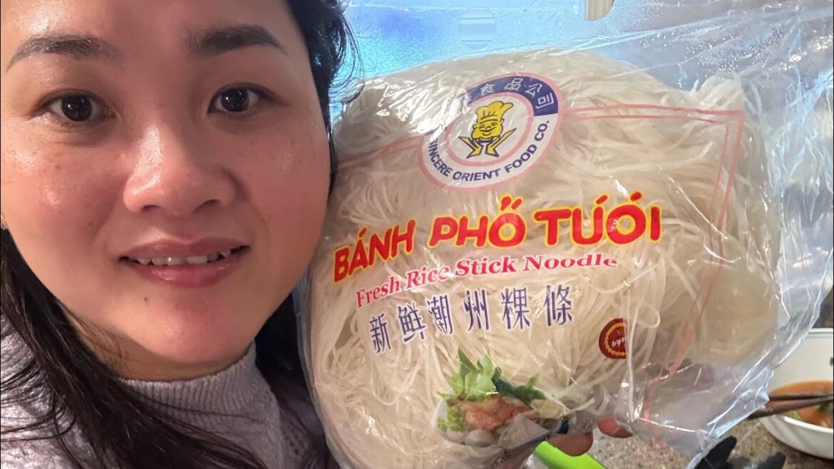 Noel Angela Family - PHO GA Vietnamese- nấu phở gà nhanh - gà costco