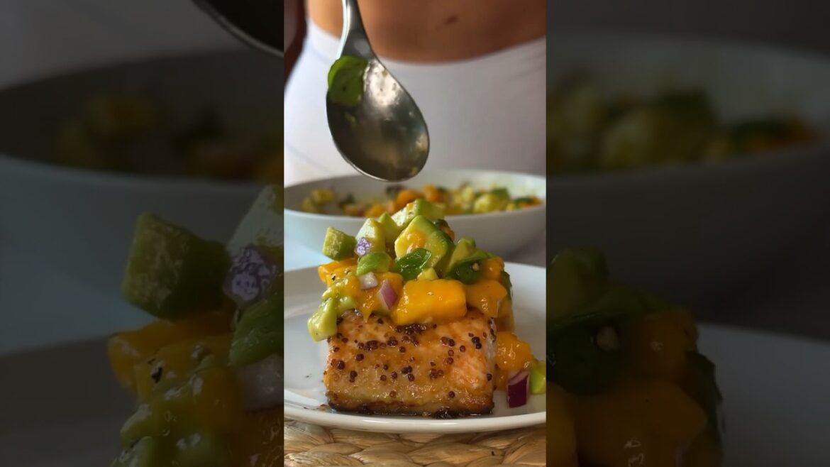 Expert Chef Shares Top Mediterranean Diet Recipes for Baked Salmon! Expert Chef Shares Top Mediterranean Diet Recipes for Baked Salmon!