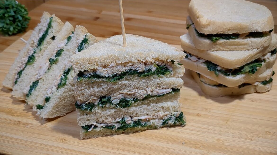 Tramezzini con Pollo Sfilacciato: la ricetta per sandwich soffici ripieni Tramezzini con Pollo Sfilacciato: la ricetta per sandwich soffici ripieni